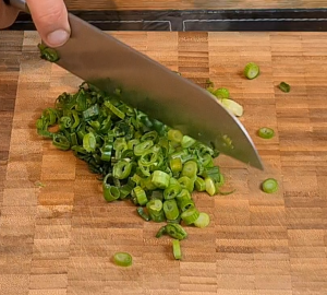 Chop Scallions