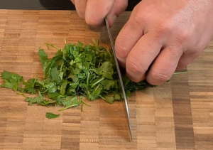 Chop coriander