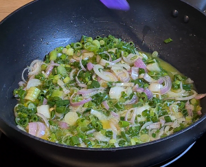 Sauté Scallions & Shallots