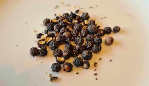 Blank peppercorns